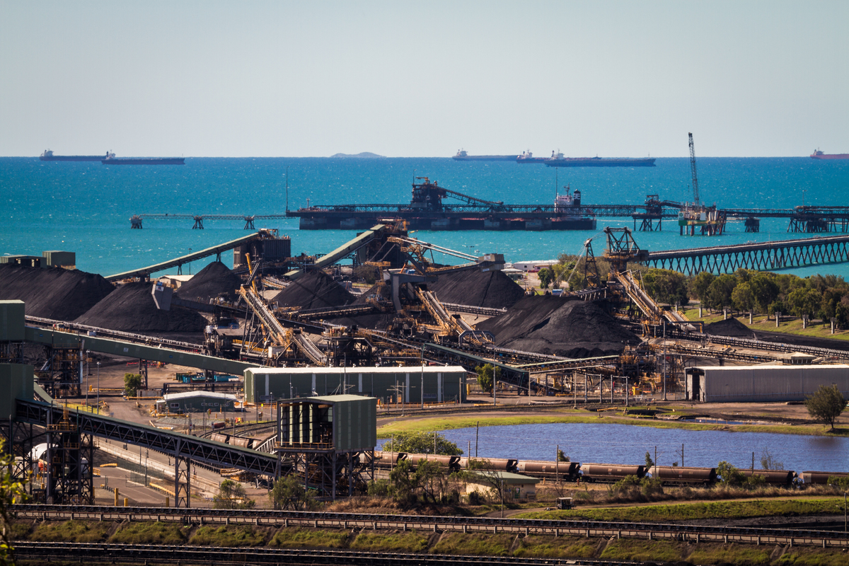 Hay Point Coal Terminal in Queensland. © Greenpeace / Abram Powell