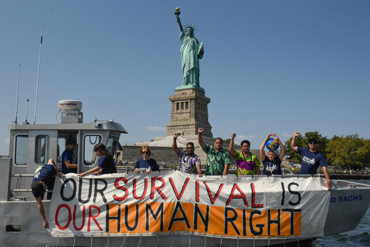 ICJAO UNGA Flotilla for Vote on Climate Action at UN in New York. © Stephanie Keith / Greenpeace