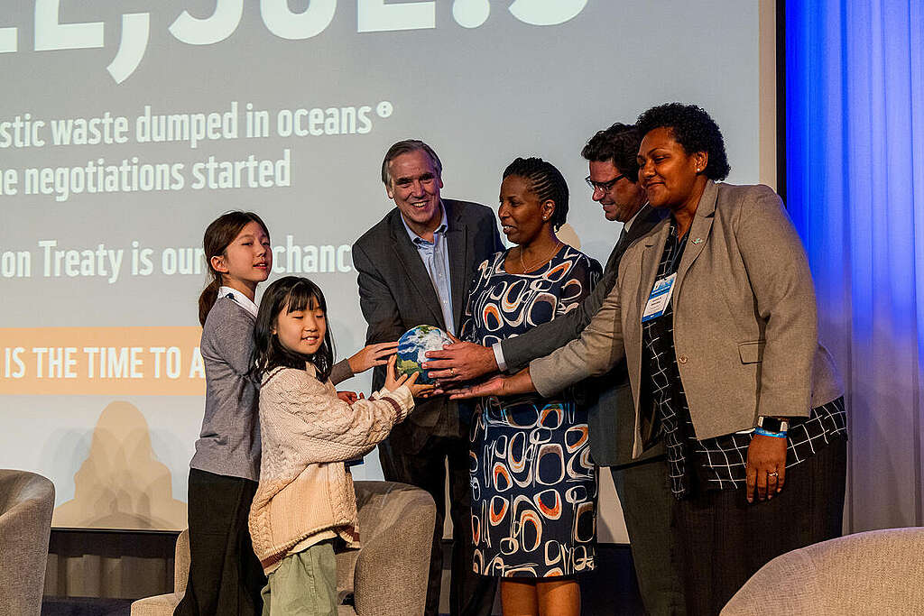 Global Petition Delivery Event at INC-5 in Busan, South Korea. © Greenpeace / Sungwoo Lee