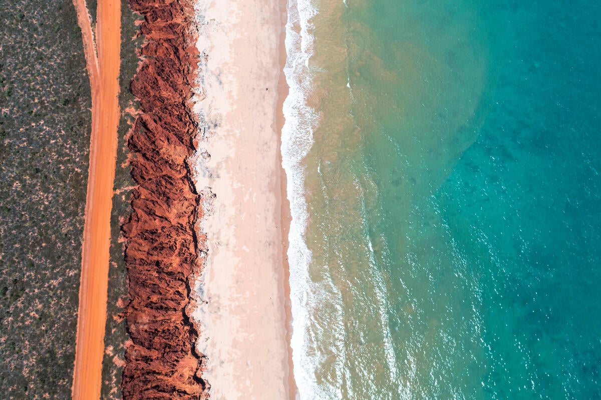 Coastline near James Price Point, Western Australia. © Alex Westover / Greenpeace